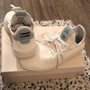 Pharrell Williams Adidas Hu sneakers